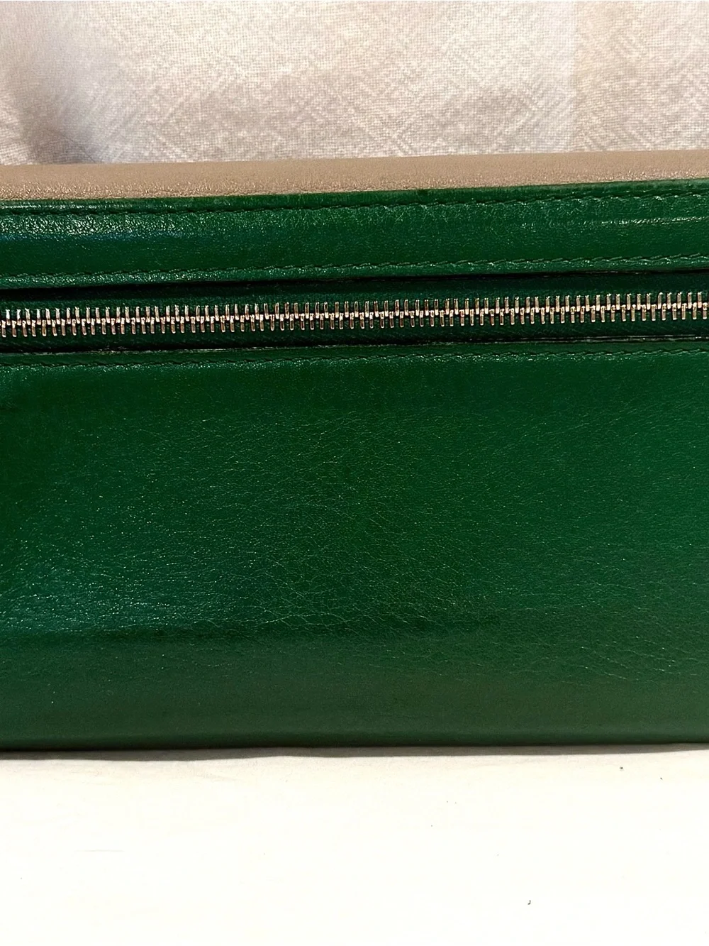 Fendi 2Jours Continental Leather Wallet Envelope Style In Taupe/Green